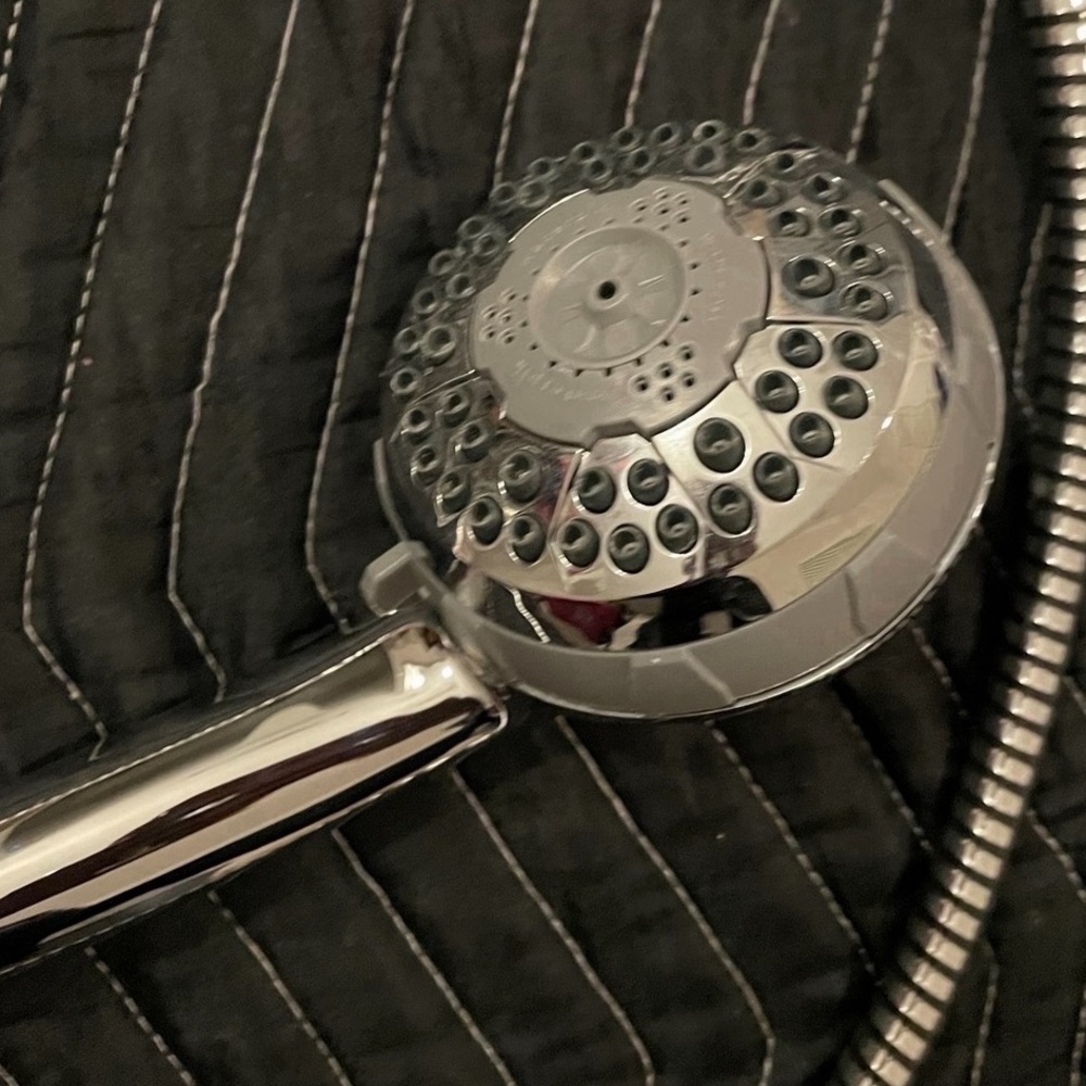 EUC Single Water Pik Hose PowerSpray Shower Head, Multiple Settings All Chrome - Picture 6 of 13